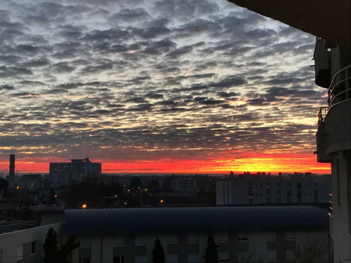 Escapade Bordeaux, Tram Et Supermarche Au Pied Mérignac Εξωτερικό φωτογραφία